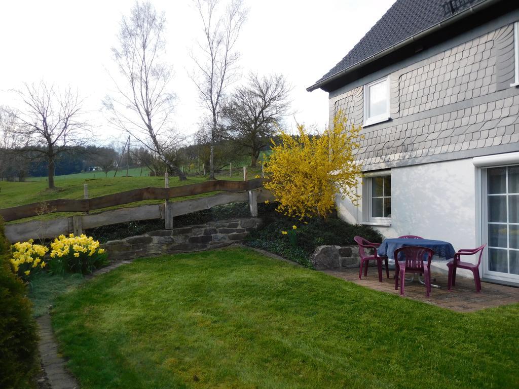 Ferienbauernhof Familie Stratmann Apartment Eslohe Exterior photo
