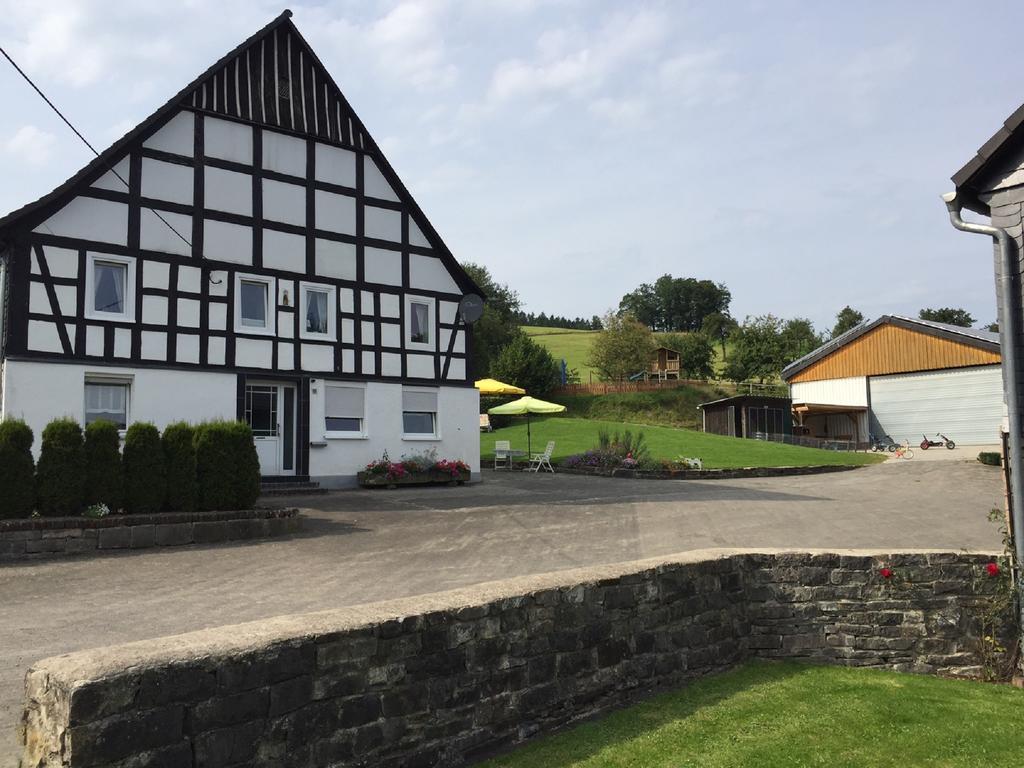 Ferienbauernhof Familie Stratmann Apartment Eslohe Exterior photo